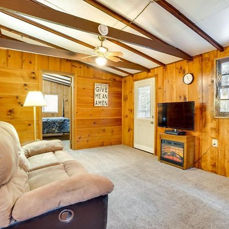 Peaceful Warne Cabin Fenced Yard And Screened Porch Brasstown Exterior photo